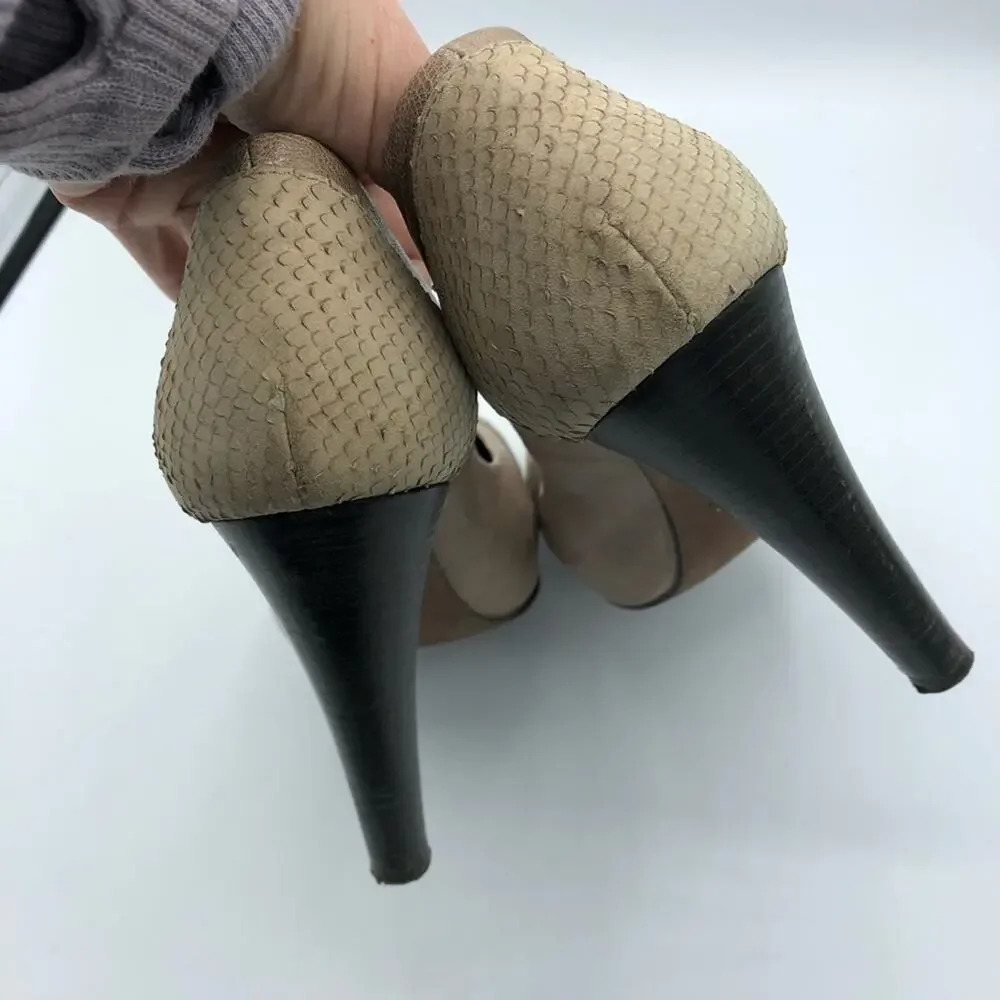 Tibi Tan Suede Pumps Wood Heels Womens 8 Cap Toe Snake Embossed Preppy Pumps